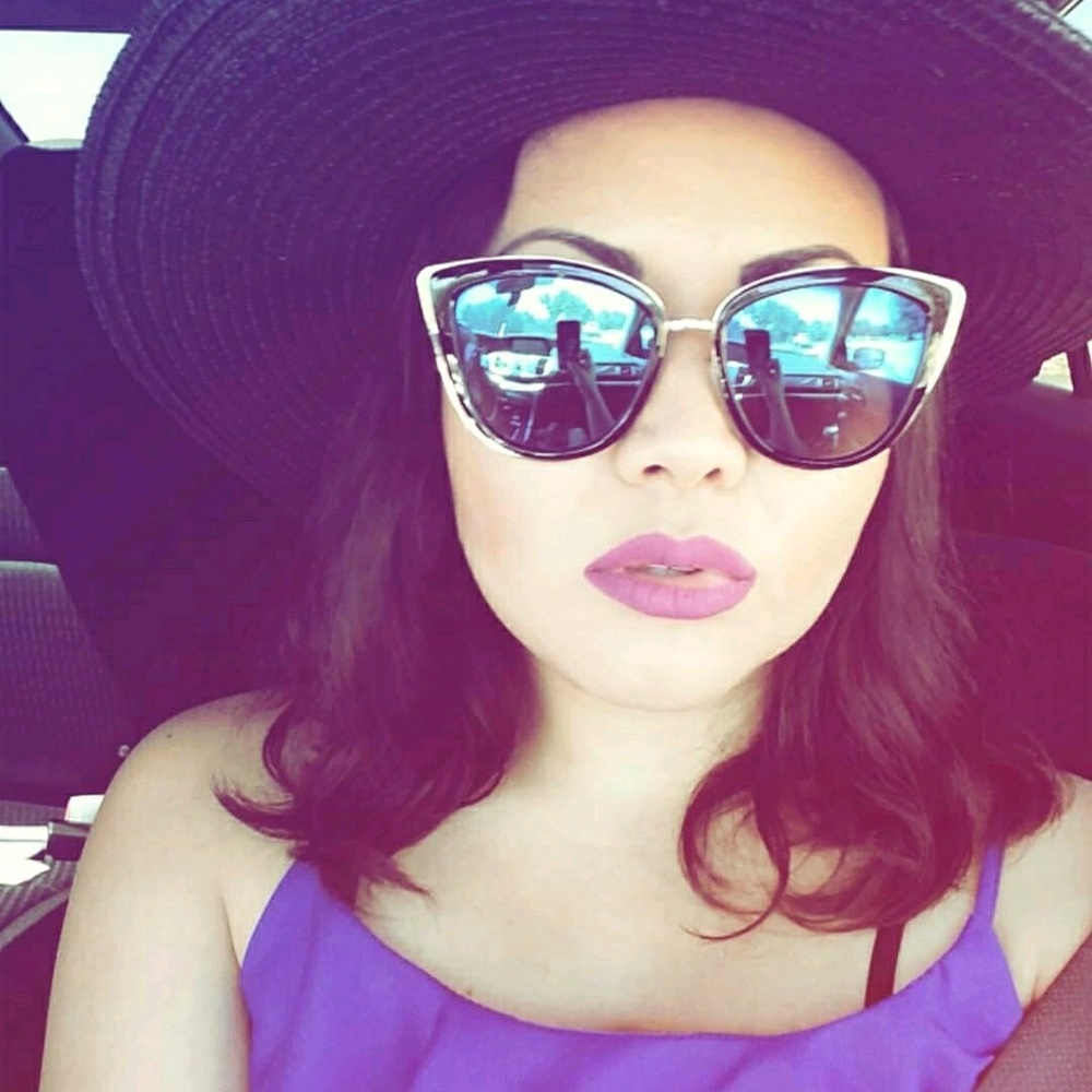 Meet your Posher, Erika